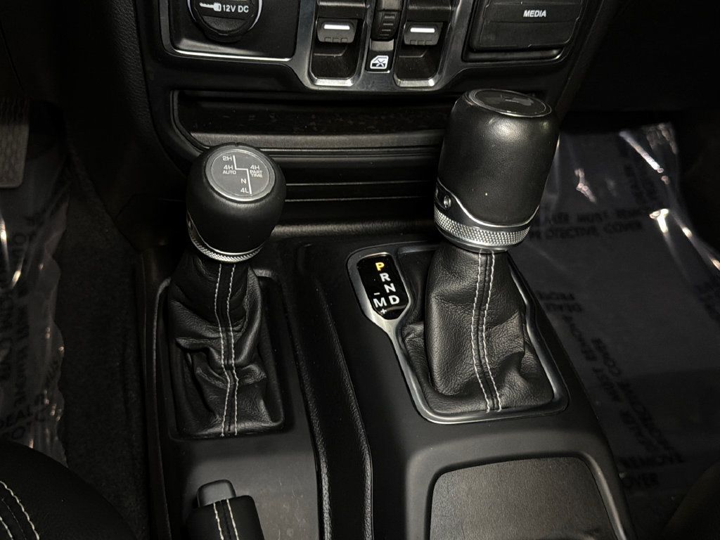 Used 2023 Jeep Wrangler Unlimited Sahara w/ Cold Weather Group AWD/4WD image 26