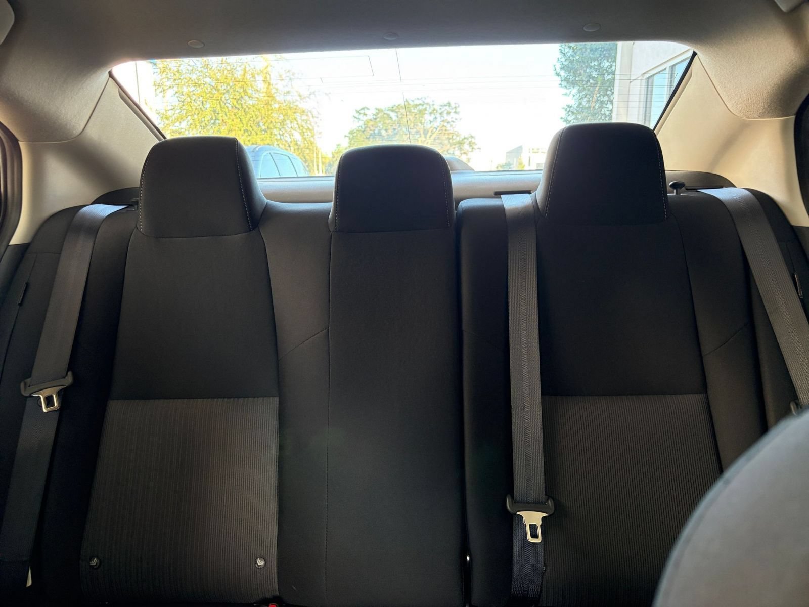 Used 2025 Nissan Sentra SV FWD image 37