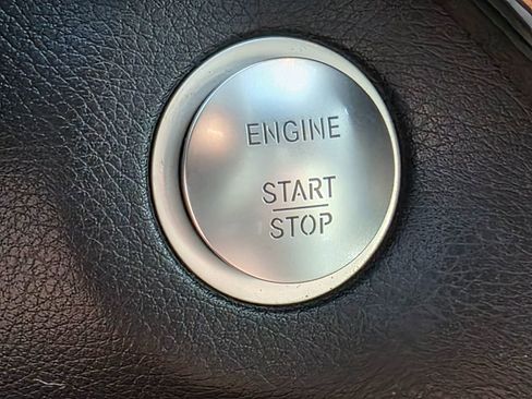 Used 2018 Mercedes-Benz GLE 350 w/ Premium 1 Package image 38