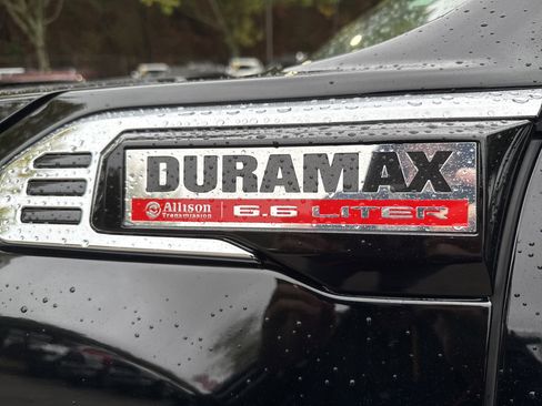 Used 2025 GMC Sierra 2500 SLT image 12