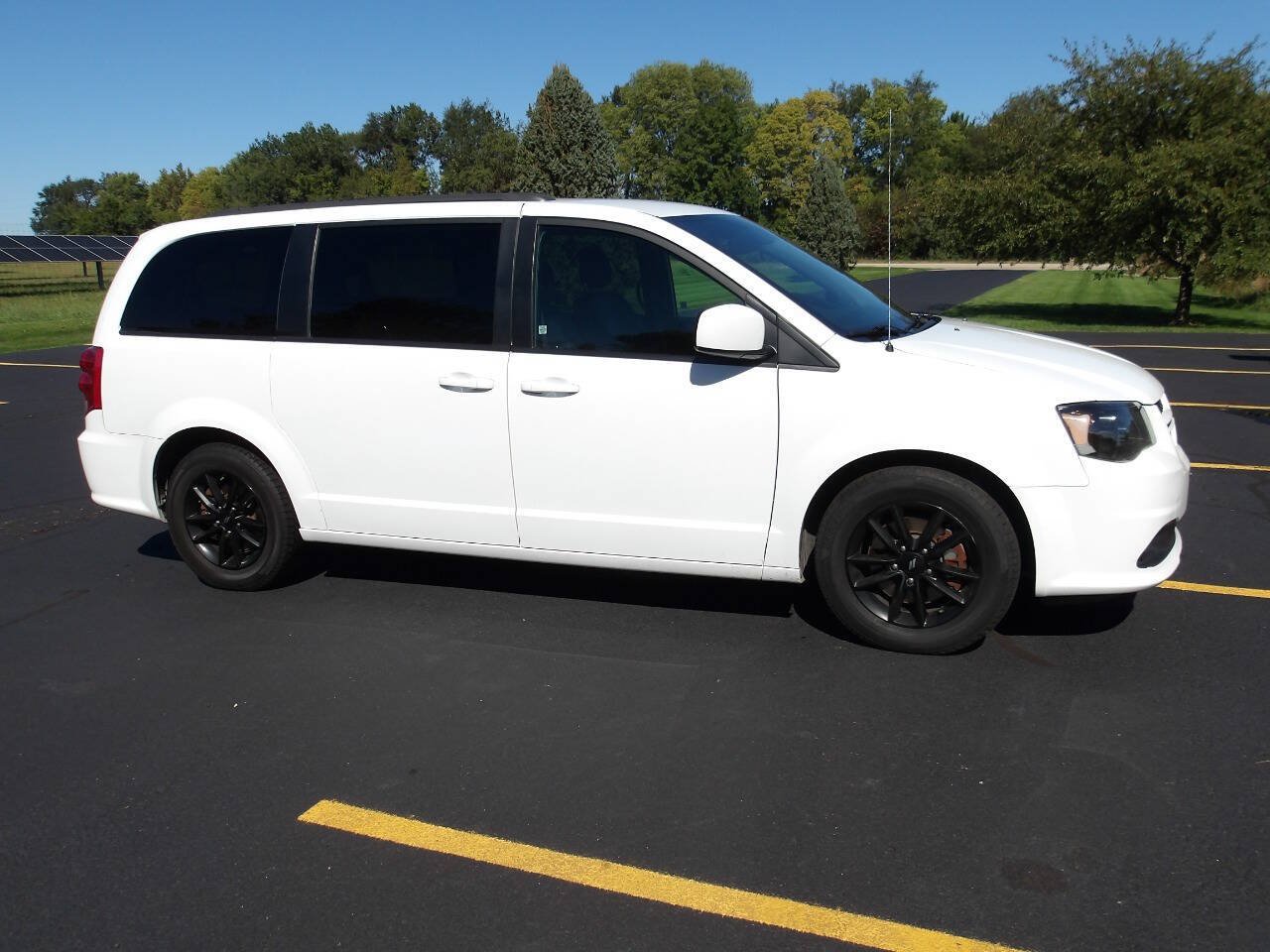 Used 2019 Dodge Grand Caravan GT FWD image 1