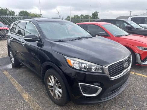 Used 2018 Kia Sorento L FWD image 25