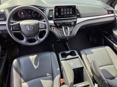 Used 2025 Honda Odyssey Sport-L image 10