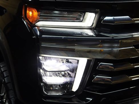 Used 2022 Chevrolet Silverado 3500 High Country AWD/4WD image 13