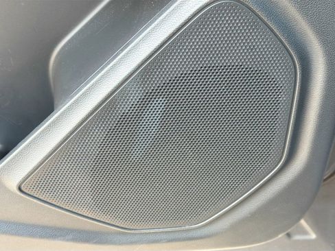 Used 2023 Ford Explorer Limited w/ Equipment Group 301A image 25