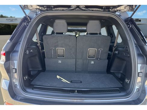 New 2025 Jeep Grand Cherokee L Laredo w/ Trailer Tow Package image 9