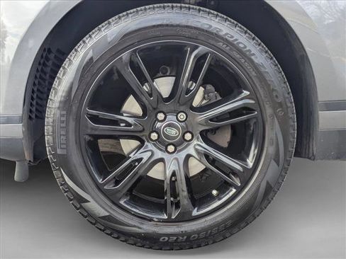 Used 2019 Land Rover Range Rover Velar S image 24
