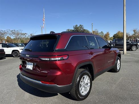 New 2025 Jeep Grand Cherokee Laredo X image 3