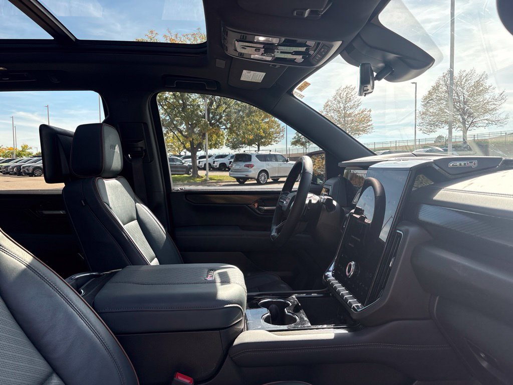 Used 2026 GMC Yukon AT4 w/ AT4 Premium Plus Package AWD/4WD image 30