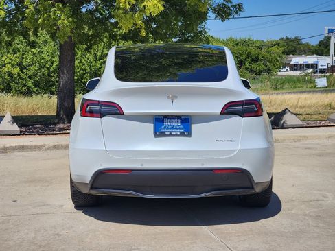 Used 2022 Tesla Model Y Long Range AWD/4WD image 6