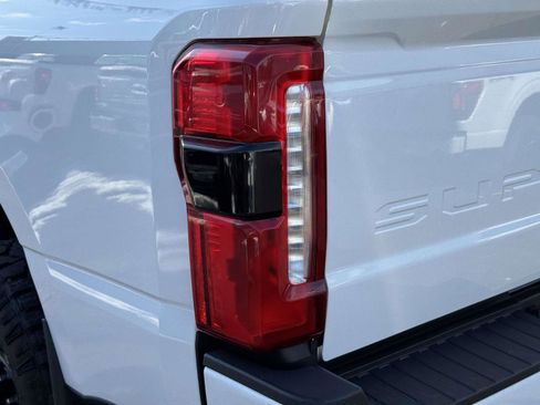 Used 2024 Ford F250 Lariat w/ Lariat Ultimate Package image 9