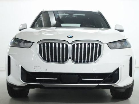 Certified 2024 BMW X5 xDrive40i w/ Parking Assistance Package AWD/4WD image 6