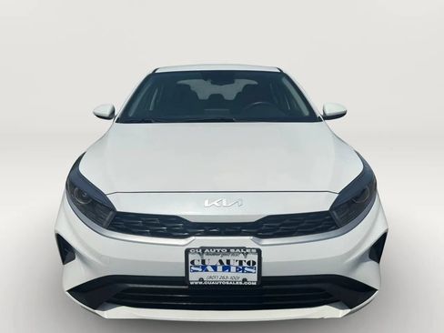 Used 2023 Kia Forte LXS FWD image 8