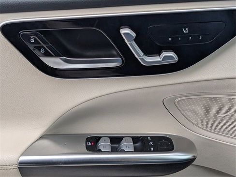 Used 2022 Mercedes-Benz C 300 Sedan image 25