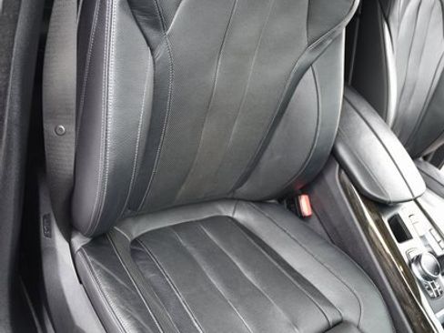 Used 2018 BMW X5 xDrive50i image 17