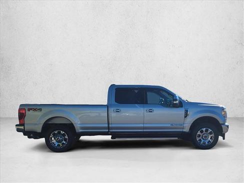 Used 2022 Ford F350 Lariat w/ Lariat Ultimate Package image 4