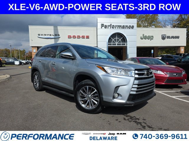 Used 2019 Toyota Highlander XLE AWD/4WD image 1
