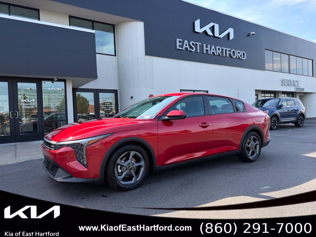 Used 2025 Kia K4 FWD image 1