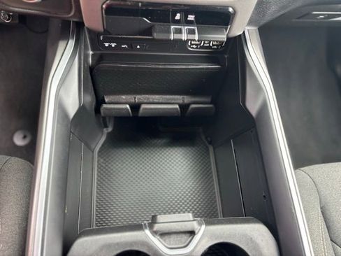 Used 2019 RAM 1500 Big Horn RWD image 30
