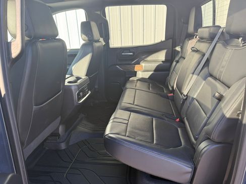 Used 2019 Chevrolet Silverado 1500 High Country w/ Technology Package image 14