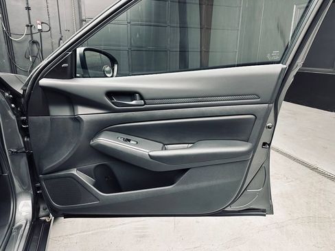 Used 2023 Nissan Altima 2.5 S FWD image 25
