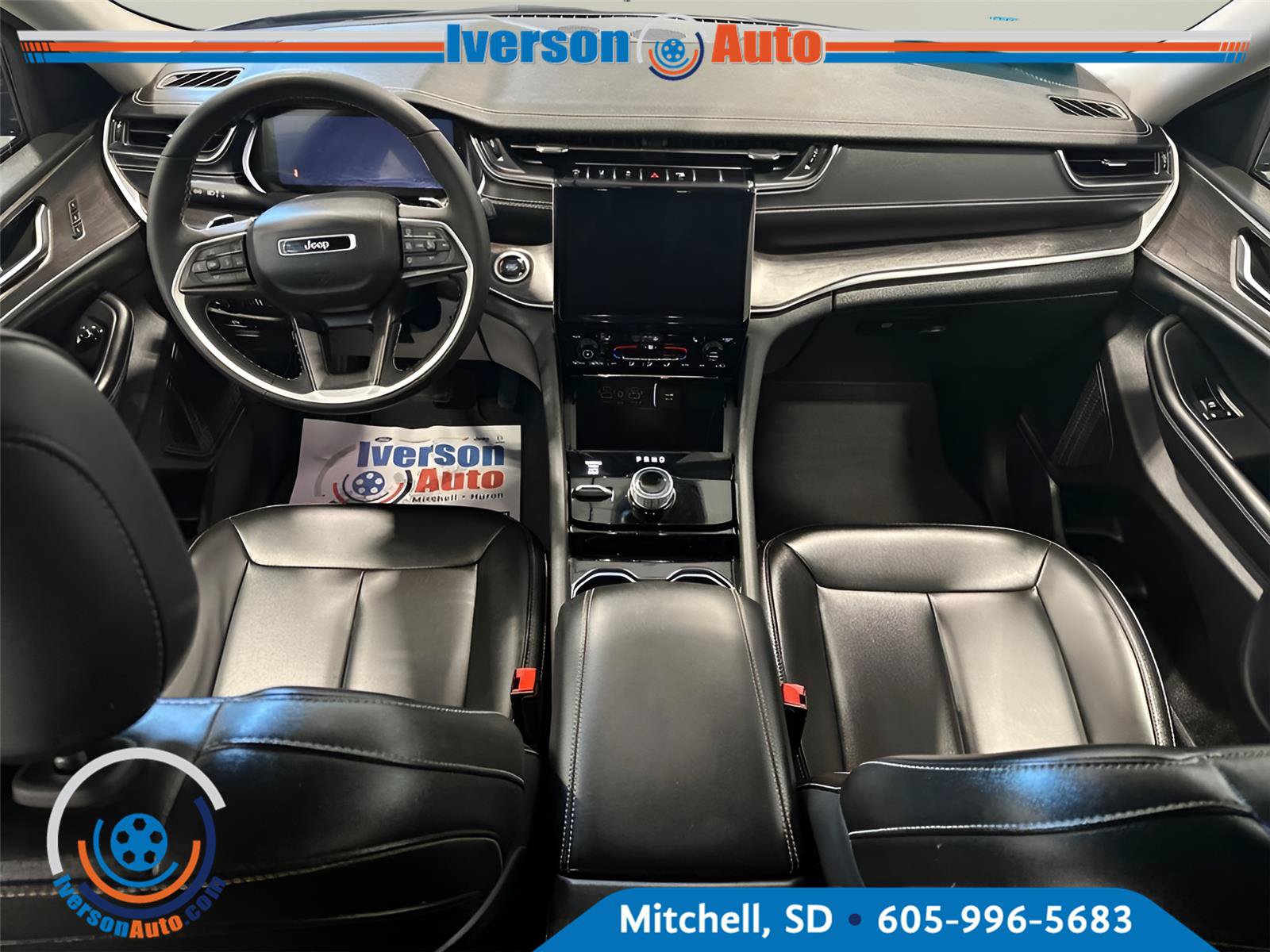 Used 2023 Jeep Grand Cherokee L Limited AWD/4WD image 26