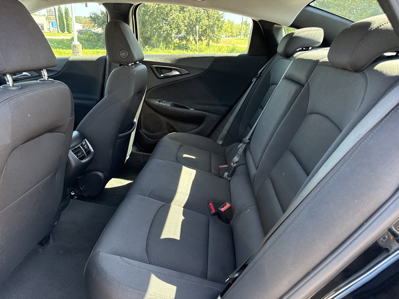 Used 2025 Chevrolet Malibu LT FWD image 13