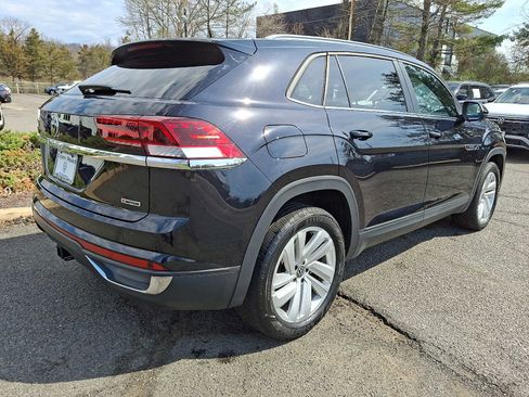 Used 2022 Volkswagen Atlas Cross Sport SE w/ Panoramic Sunroof Package image 6