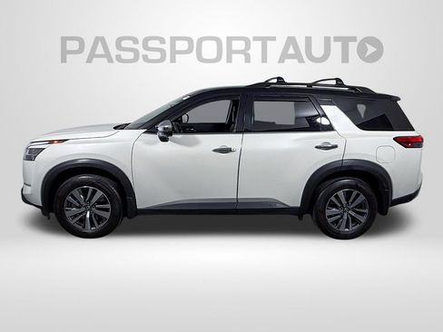 Certified 2024 Nissan Pathfinder SL AWD/4WD image 11