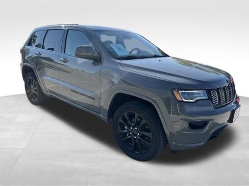 Used 2021 Jeep Grand Cherokee Laredo X AWD/4WD image 8