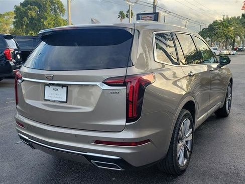 Certified 2022 Cadillac XT6 Premium Luxury image 23