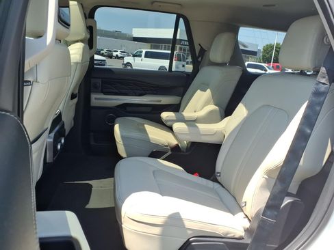 Used 2020 Ford Expedition Platinum AWD/4WD image 17