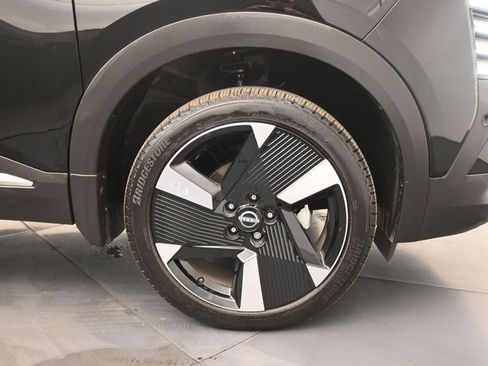 Used 2026 Nissan Kicks SR FWD image 8