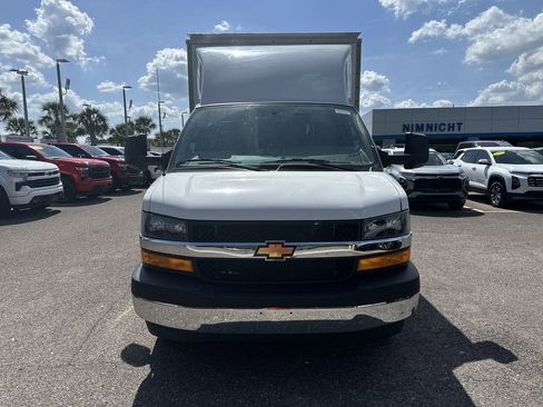 New 2025 Chevrolet Express 3500 Work Van w/ Power Convenience Package image 11