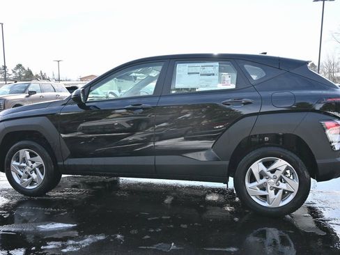 New 2026 Hyundai Kona SE image 4