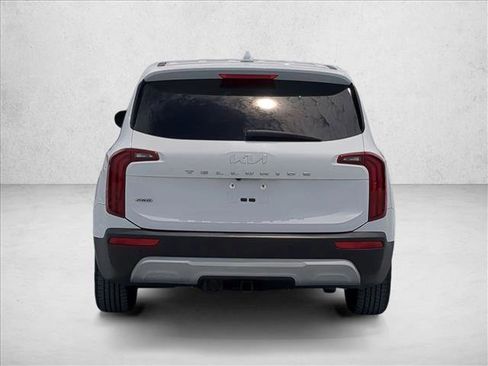 Used 2022 Kia Telluride LX AWD/4WD image 7
