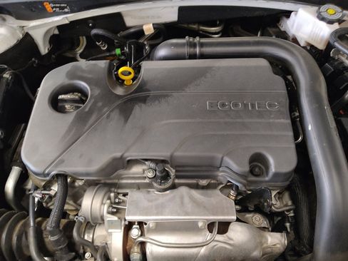Used 2024 Chevrolet Malibu LS w/ Driver Confidence Package FWD image 30