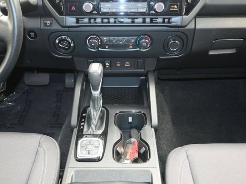 Used 2026 Nissan Frontier SV w/ Tow Package AWD/4WD image 30