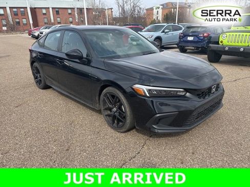 Used 2024 Honda Civic Sport image 2