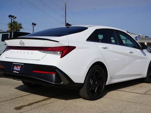 New 2026 Hyundai Elantra SEL Sport Premium FWD image 4
