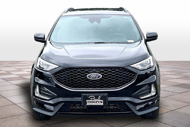 Certified 2024 Ford Edge ST-Line AWD/4WD image 3