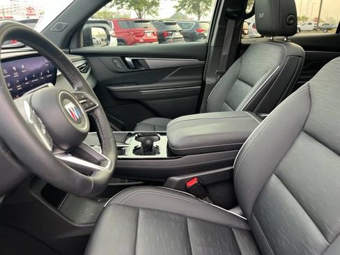 Used 2025 Buick Enclave Sport Touring w/ Power Package FWD image 9