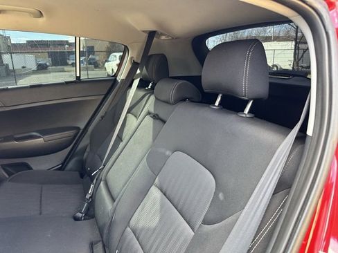 Used 2020 Kia Sportage LX image 16