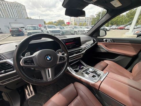 Used 2025 BMW X7 M60i AWD/4WD image 8