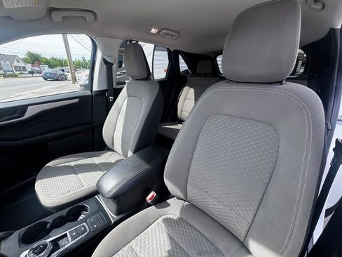 Used 2022 Ford Escape SE w/ Convenience Package AWD/4WD image 9