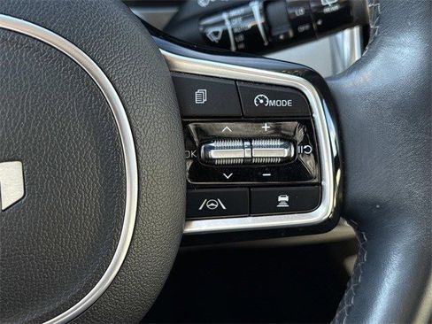 Used 2023 Kia Sorento SX image 24