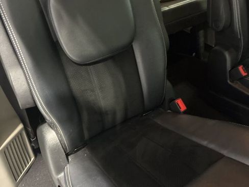 Used 2017 Dodge Grand Caravan SXT image 34