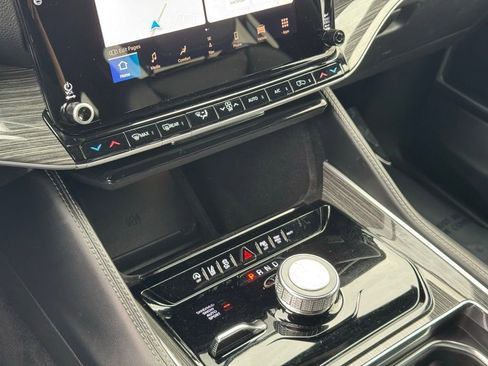 Used 2022 Jeep Wagoneer Series II image 42