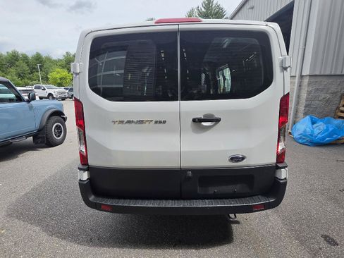 Used 2025 Ford Transit 250 Low Roof w/ Exterior Upgrade Package RWD image 4