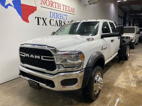 Used 2021 RAM 5500 Tradesman w/ Chrome Appearance Group image 11